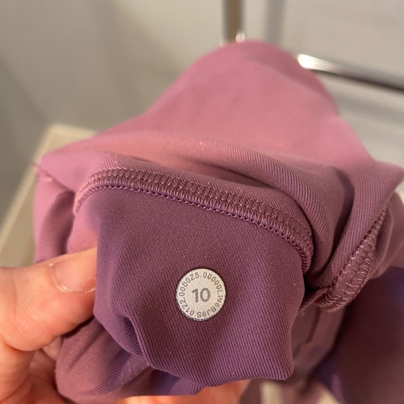 Lululemon High Rise Leggings – Mauve Pink – Size 10 - Picture 3 of 3